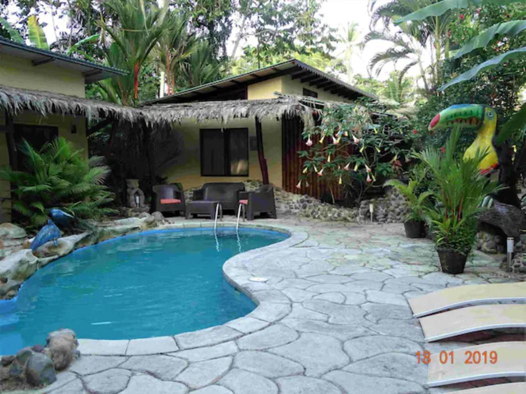 Hotel Casa Caribbean Coconut à Cahuita Extérieur photo