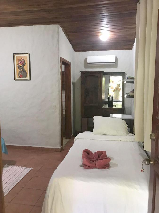 Hotel Casa Caribbean Coconut à Cahuita Extérieur photo