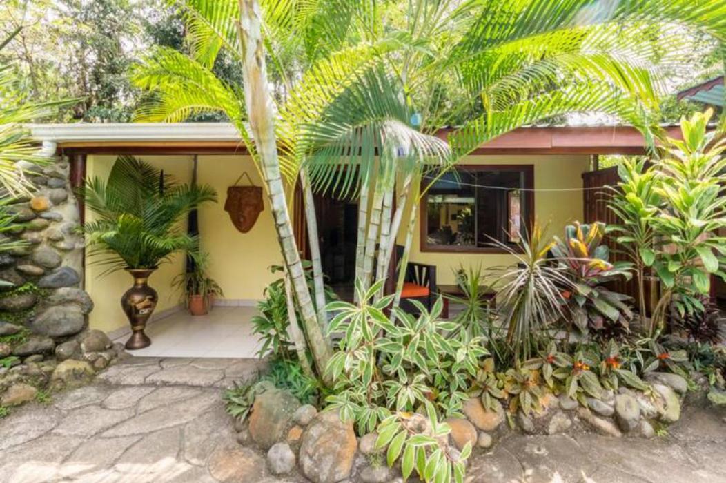 Hotel Casa Caribbean Coconut à Cahuita Extérieur photo