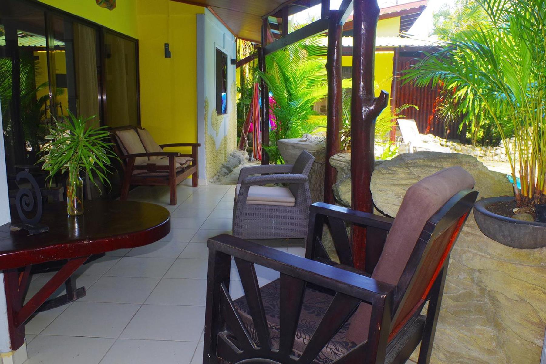 Hotel Casa Caribbean Coconut à Cahuita Extérieur photo
